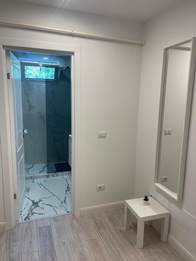 Apartament Incantator In โรมาน ภายนอก รูปภาพ