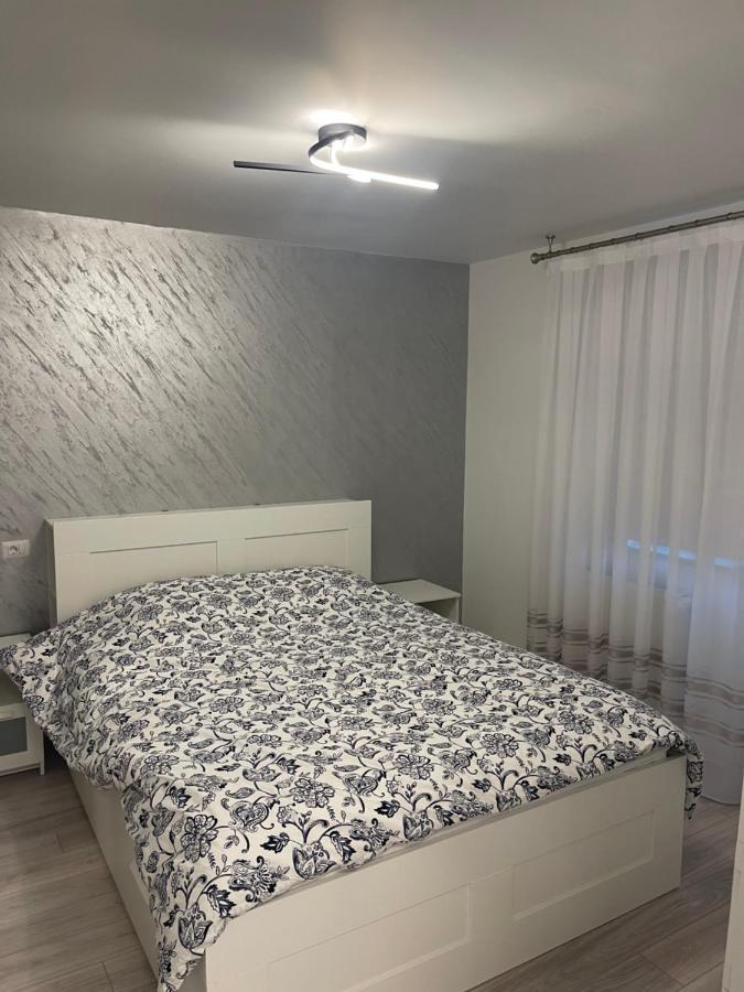Apartament Incantator In โรมาน ภายนอก รูปภาพ