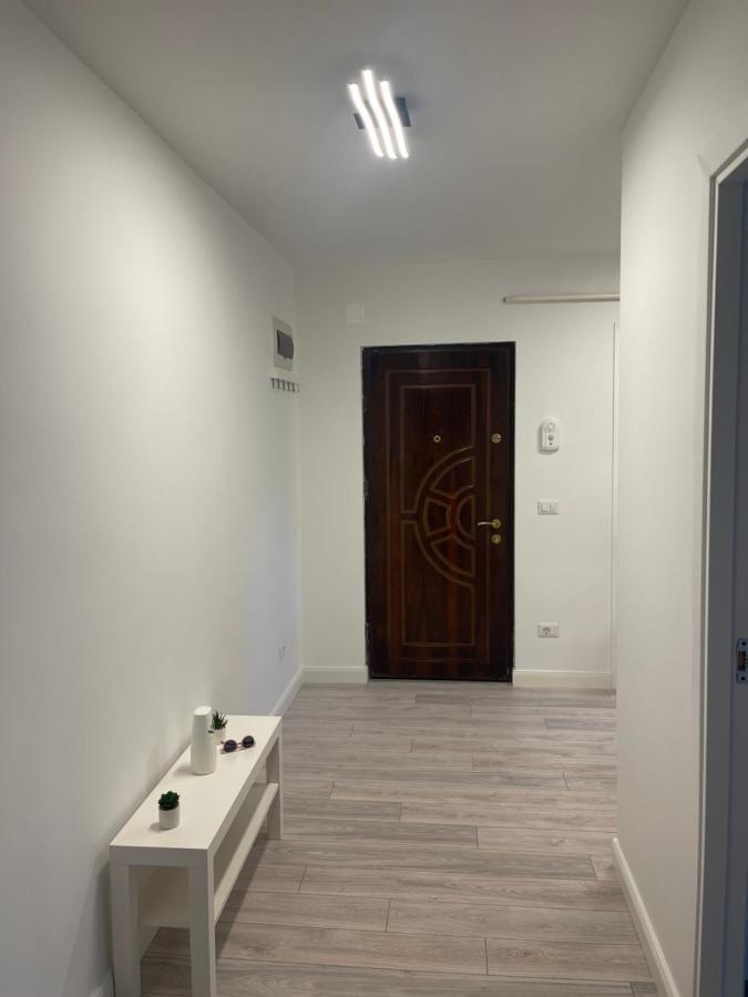 Apartament Incantator In โรมาน ภายนอก รูปภาพ