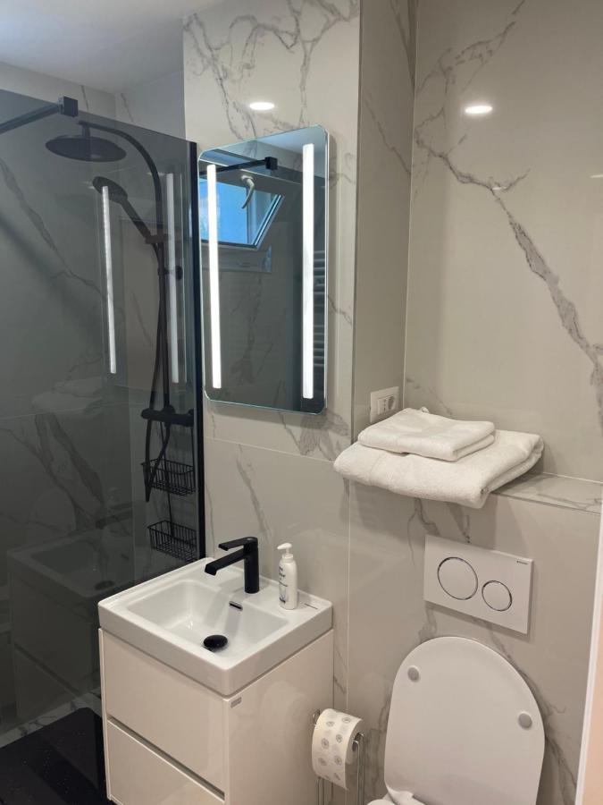Apartament Incantator In โรมาน ภายนอก รูปภาพ