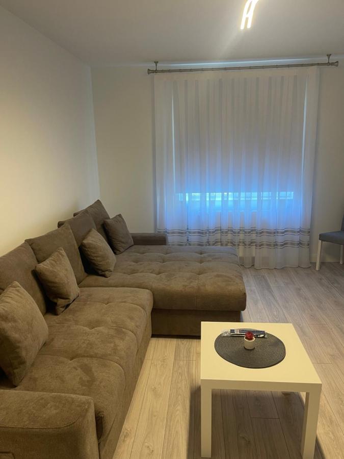 Apartament Incantator In โรมาน ภายนอก รูปภาพ